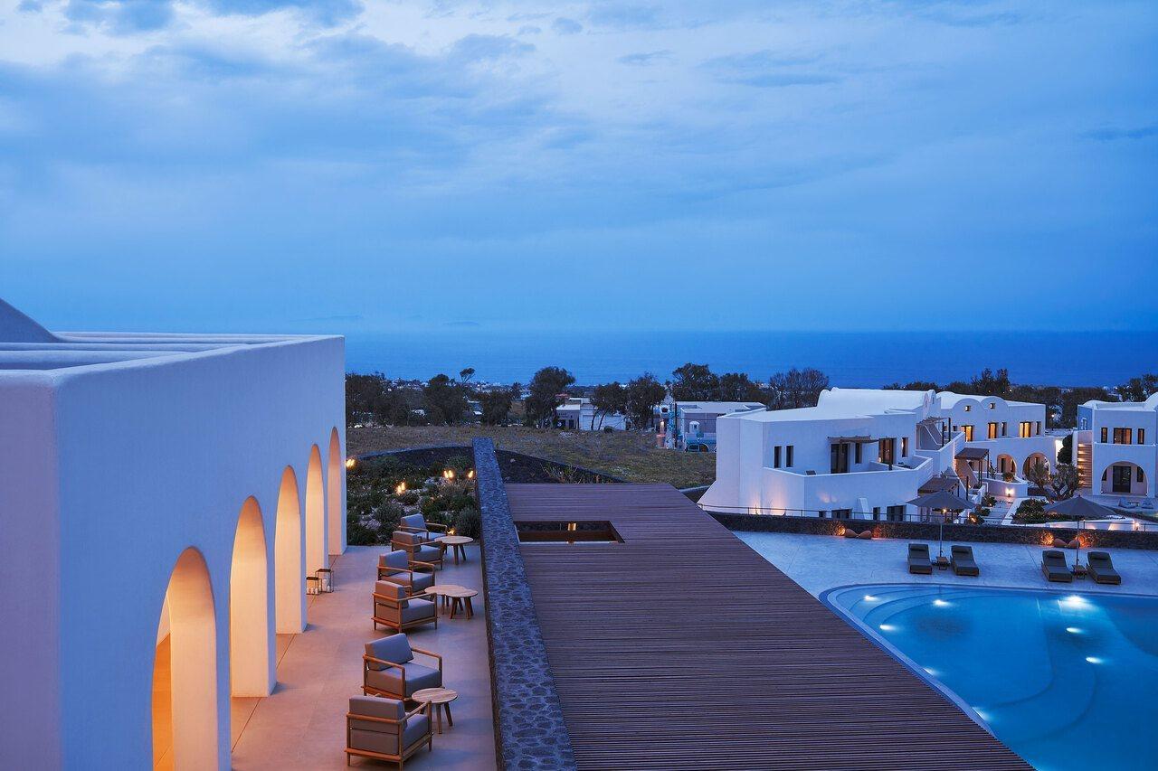 Orama Hotel & Spa Fira  Ngoại thất bức ảnh The hotel at night
